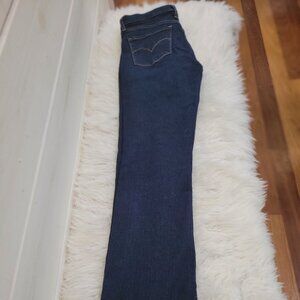 Levis Sz 28 Shaping Bootcut Darker Blue 29" inseam